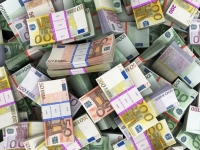 Üdvözlök mindenkit, aki megbízható kölcsönt keres különféle projektjei megvalósításához, ne habozzon kapcsolatba lépni velem egy megbízható és biztonságos kölcsönért. Email: isabellemonica9@gmail.com A nevem Isabel Monica. Francia engedéllyel rendelk
